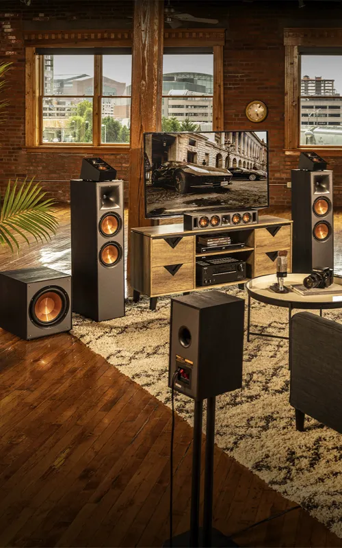 Gallo Acoustics ve Triad hoparlörleriyle ev sinema çözümleri.